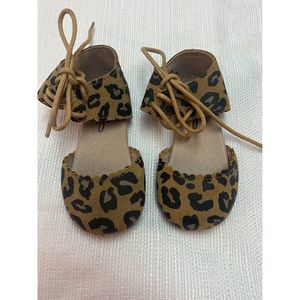NWOT Monkey Feet Leopard 12-18 month Shoes